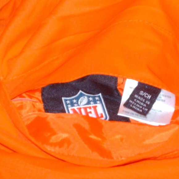 NFL Denver Broncos reversible jacket w/ hood - Picture 7 of 8